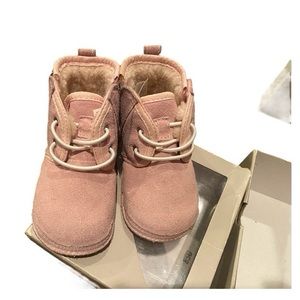Baby size 4/5 LOW PINK UGG BOOTS